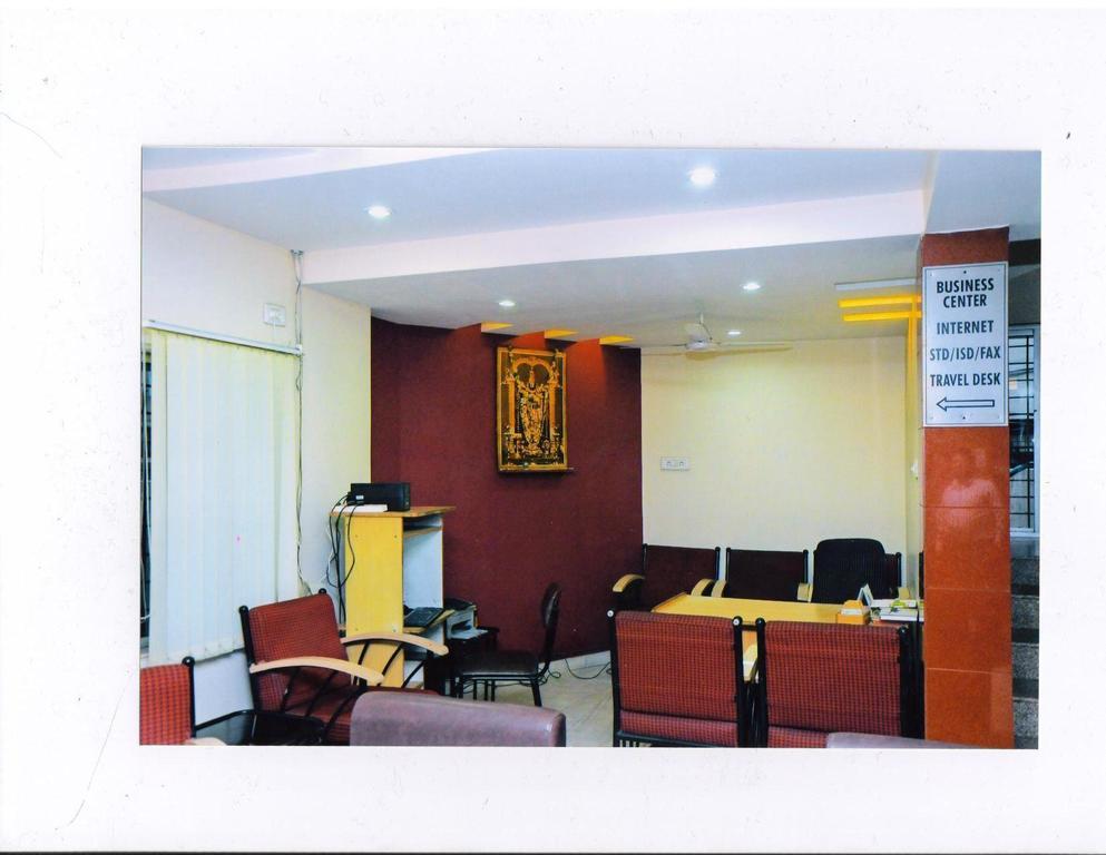 Hotel Padmini Residency 하이데라바드 외부 사진