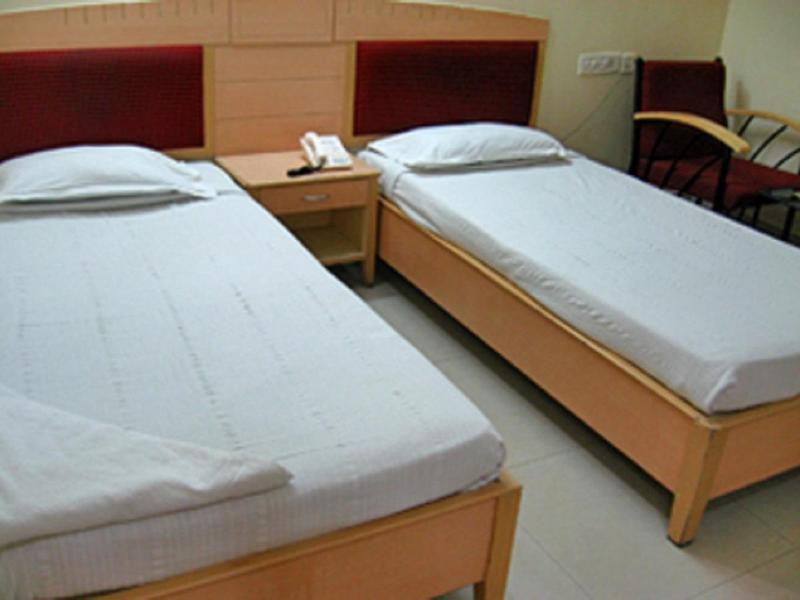 Hotel Padmini Residency 하이데라바드 외부 사진